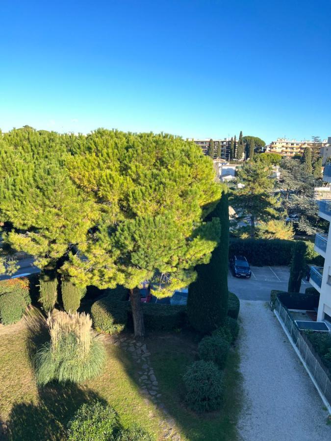 Superbe Studio En Residence Proche De La Mer Cagnes-sur-Mer Bagian luar foto