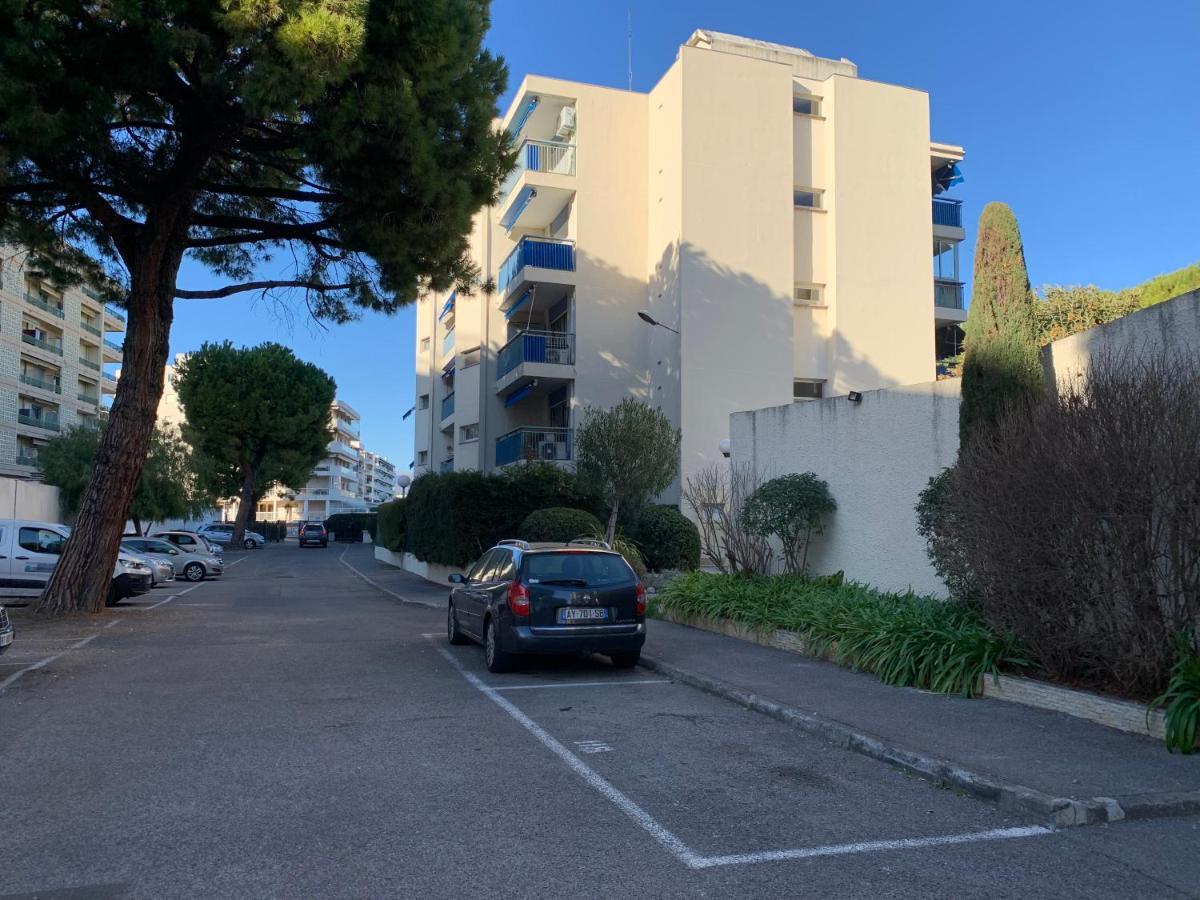 Superbe Studio En Residence Proche De La Mer Cagnes-sur-Mer Bagian luar foto